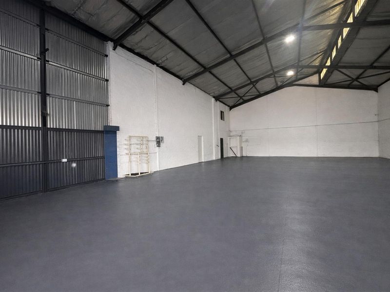 Well-Situated Warehouse To Rent in Montague Gardens - Photo 4