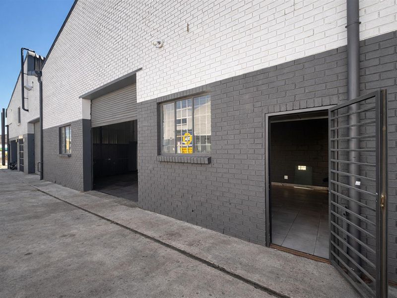 Well-Situated Warehouse To Rent in Montague Gardens - Photo 5