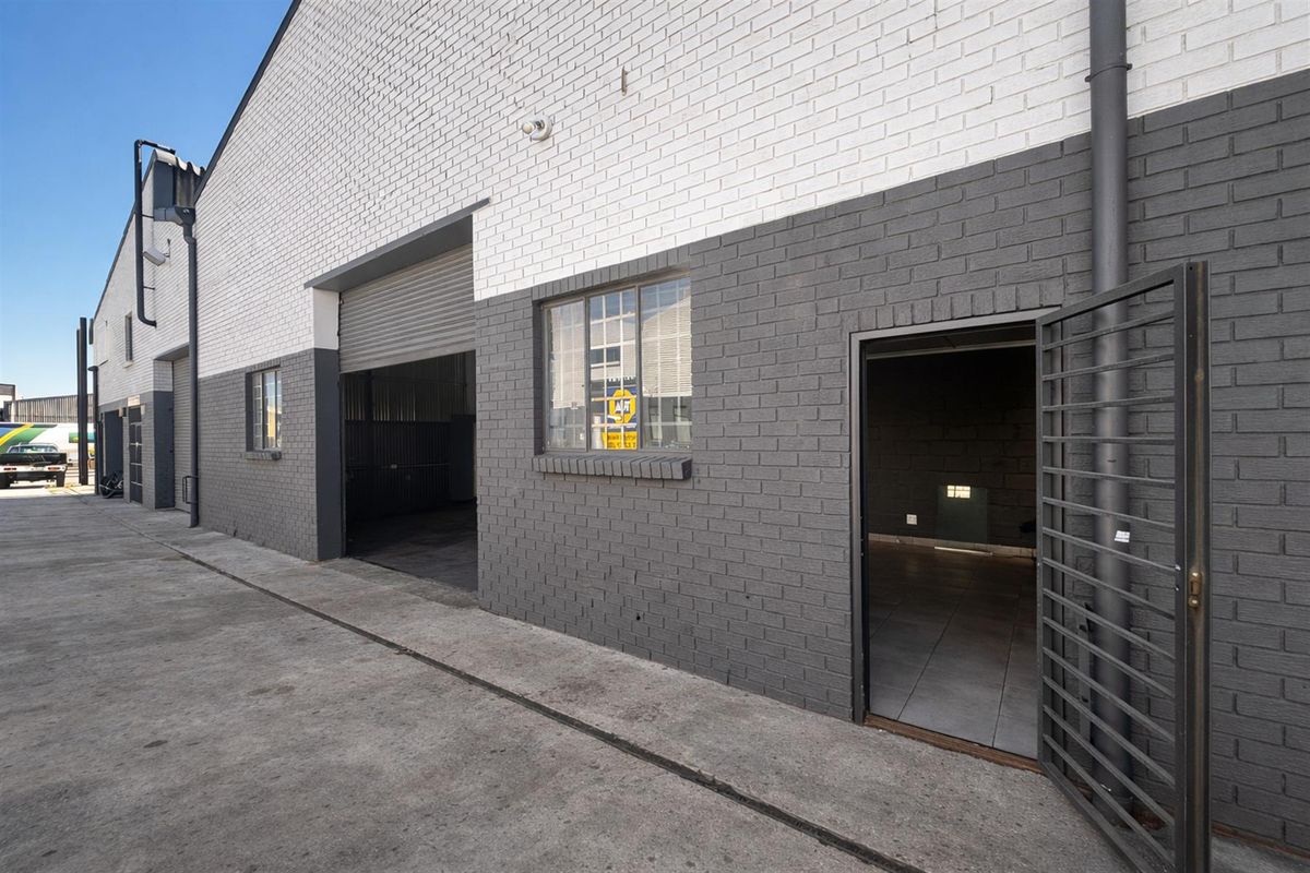 Well-Situated Warehouse To Rent in Montague Gardens - Photo 5