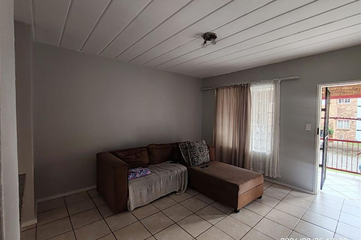 2 Bedroom Ground Floor Apartment To Rent - Photo 4