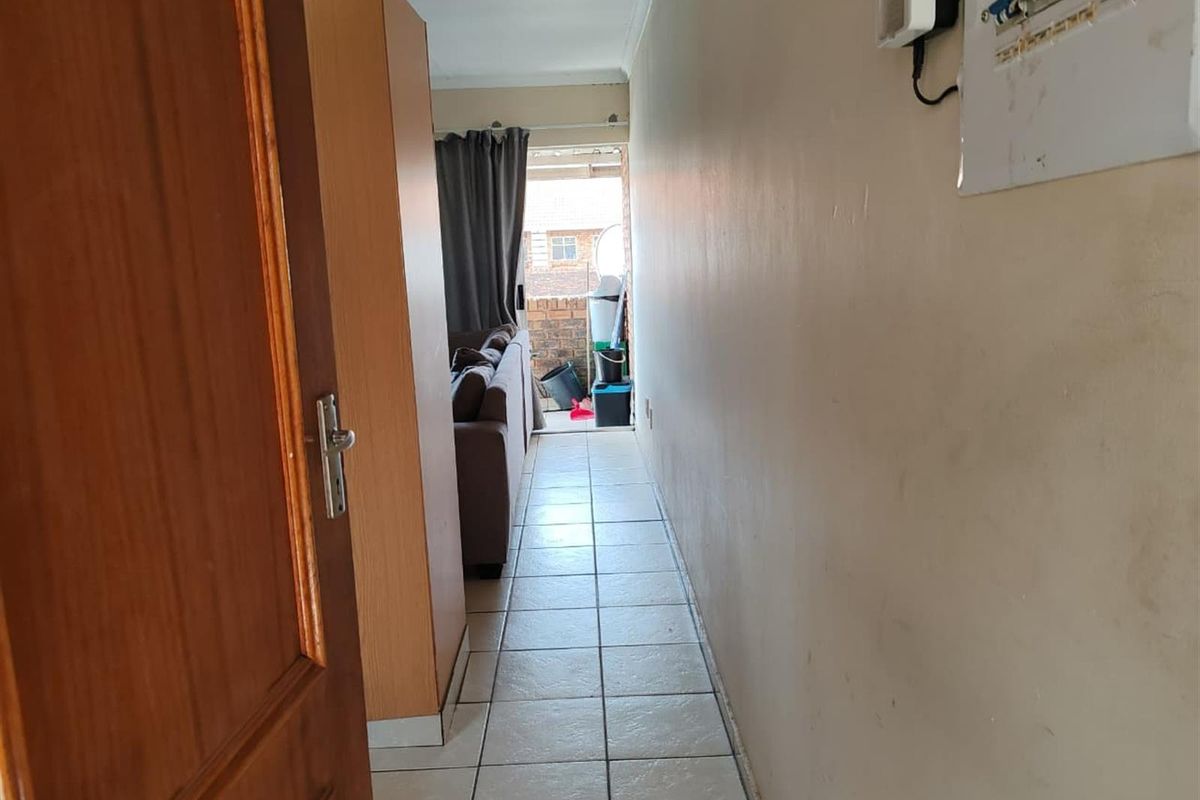 2 Bedroom Apartment for Sale in Clarina (The Investor/ Starter Home) - Photo 3