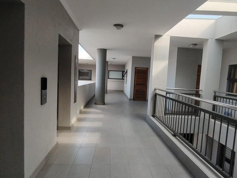 Apartment To Rent in Umhlanga Ridge, Umhlanga, KwaZulu Natal - Photo 2