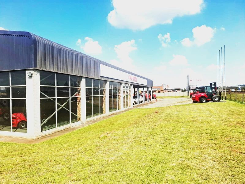 Commercial Property To Let - Photo 2