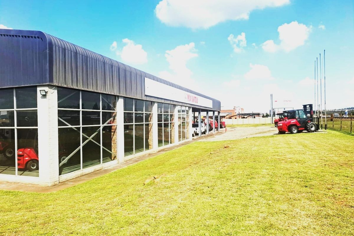 Commercial Property To Let - Photo 2