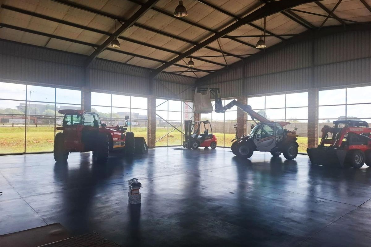 Commercial Property To Let - Photo 3