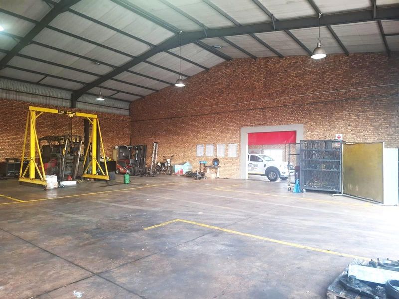 Commercial Property To Let - Photo 7