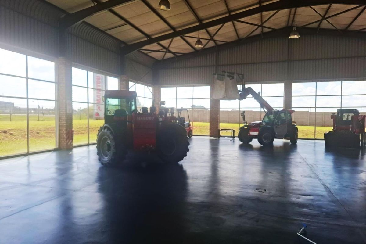 Commercial Property To Let - Photo 4