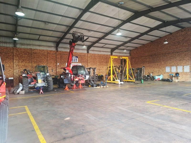 Commercial Property To Let - Photo 9