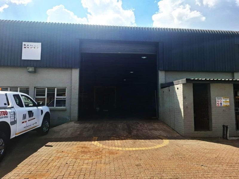 Commercial Property To Let - Photo 8