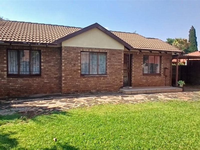 Cosy home For Sale in Hesteapark, Akasia - Photo 10