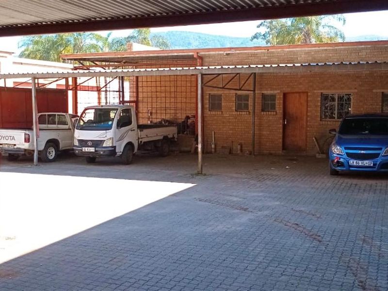 Duiwelskloof - Commercial Property With 8 Residential Units and Workshop - Photo 8