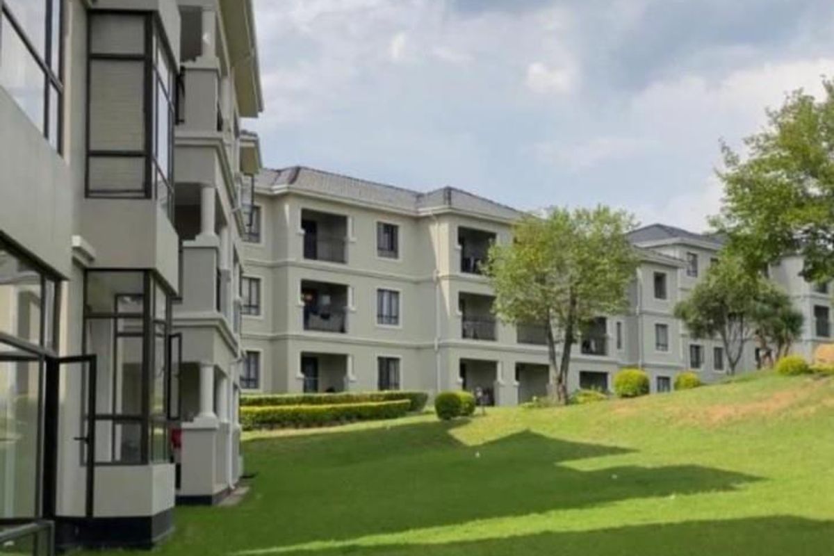 Immaculate 2 Bedroom Apartment for sale in Cedar Acres - Photo 5