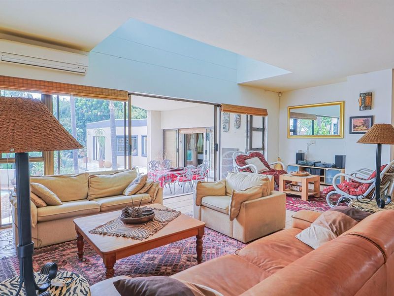 EXECUTIVE HOME IN SECURE AREA, ON TOP OF THE HILL IN QUIET CUL-DE-SAC STREET!! - Photo 5