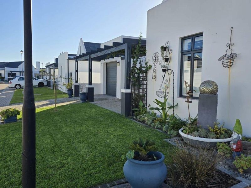 House For Sale in Laguna, Langebaan - Photo 4