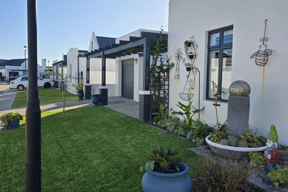 House For Sale in Laguna, Langebaan - Photo 4