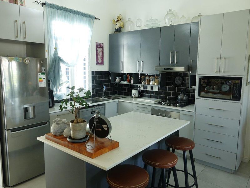 House For Sale in Laguna, Langebaan - Photo 6