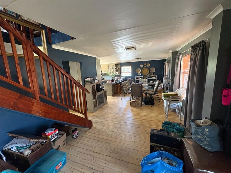 Urgent Emigration | Dual Living Coastal Home in Dana Bay - Photo 7