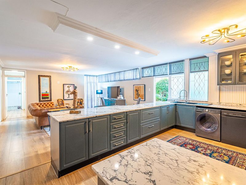 3Bed - 2Bath, Fully Furnished Apartment For Sale in Atholhurst, Sandton - Photo 6