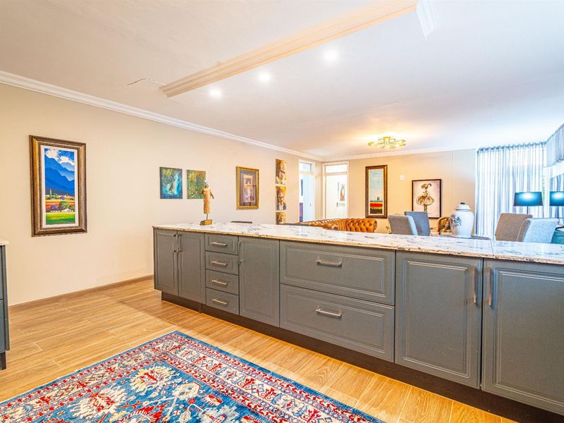 3Bed - 2Bath, Fully Furnished Apartment For Sale in Atholhurst, Sandton - Photo 7