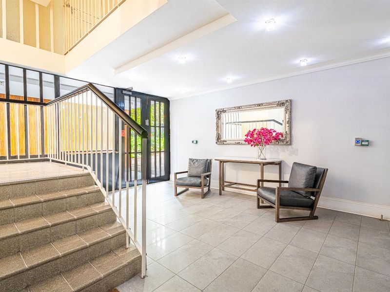 3Bed - 2Bath, Fully Furnished Apartment For Sale in Atholhurst, Sandton - Photo 3