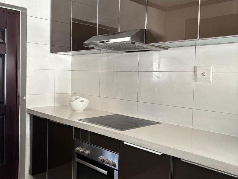 2Bed,1 Bath Apartment For Sale in Fourways, Sandton - Photo 8