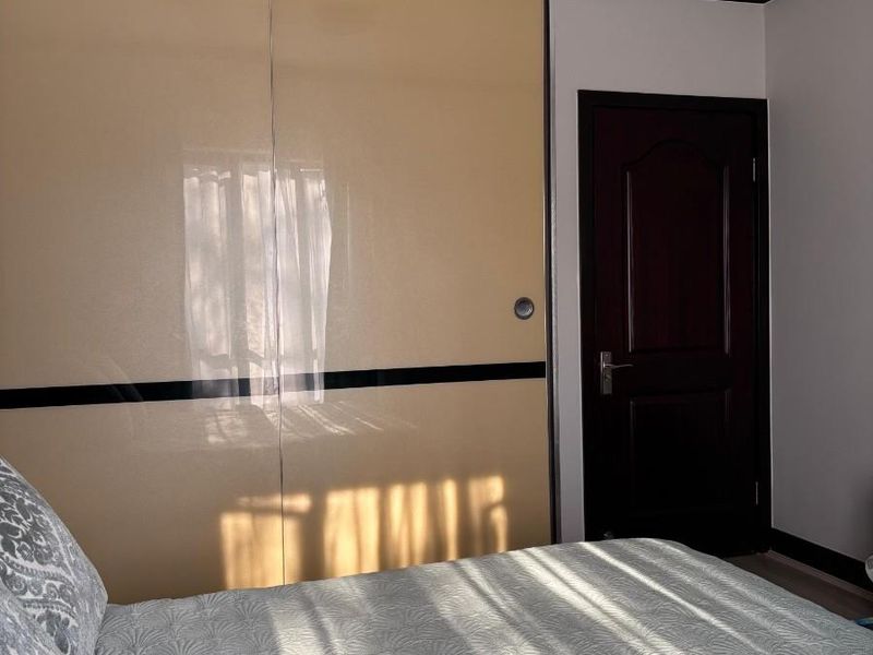 2Bed,1 Bath Apartment For Sale in Fourways, Sandton - Photo 5