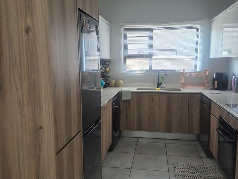 Luxury 3-Bedroom Ground Floor Apartment in Munyaka, Waterfall - Photo 7