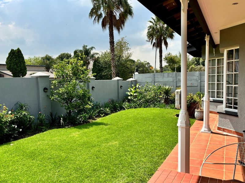 Beautiful Off-Grid Family Home with Great Space and Entertainment in Raceview - Photo 3