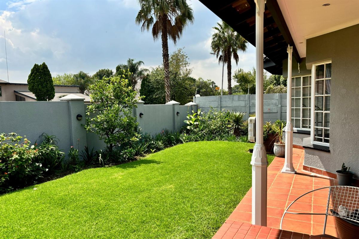 Beautiful Off-Grid Family Home with Great Space and Entertainment in Raceview - Photo 3