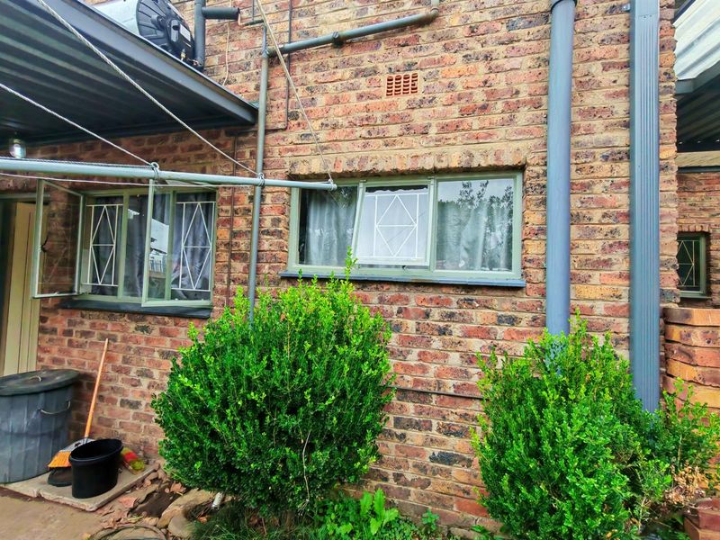 Duplex For Sale in Middelburg Central, Middelburg - Photo 4