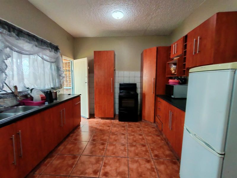 Duplex For Sale in Middelburg Central, Middelburg - Photo 10