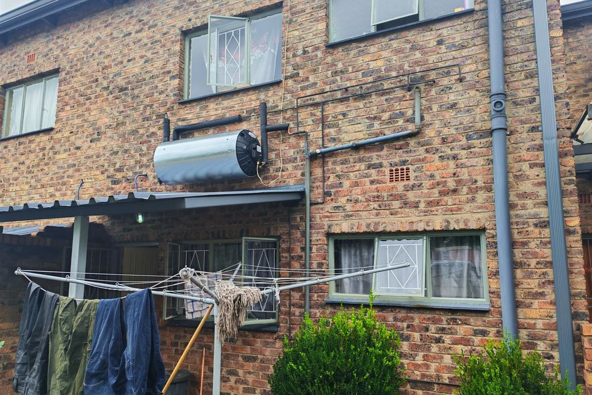 Duplex For Sale in Middelburg Central, Middelburg - Photo 3