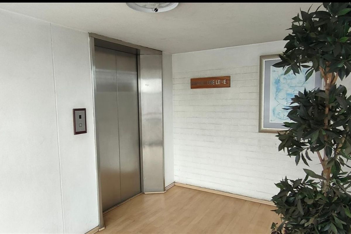 UNRIVALLED ICONIC LOCATION, UNLIMITED POTENTIAL, BUS 3 ZONED PROPERTY - Photo 5