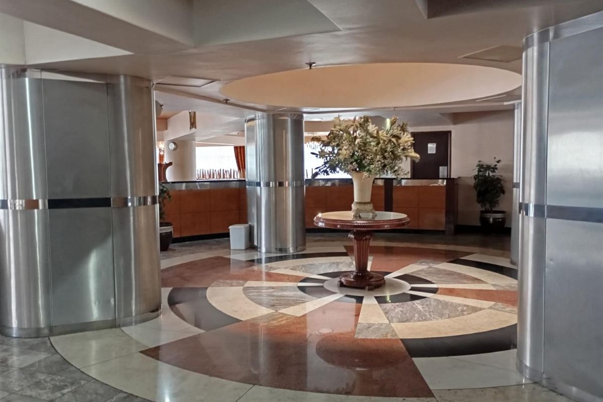 UNRIVALLED ICONIC LOCATION, UNLIMITED POTENTIAL, BUS 3 ZONED PROPERTY - Photo 2