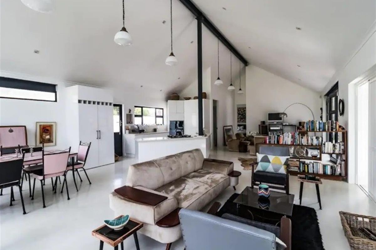 BEAUTIFULLY FURNISHED 2 BEDROOM HOME TO RENT, Leisure Isle, Knysna. - Photo 5