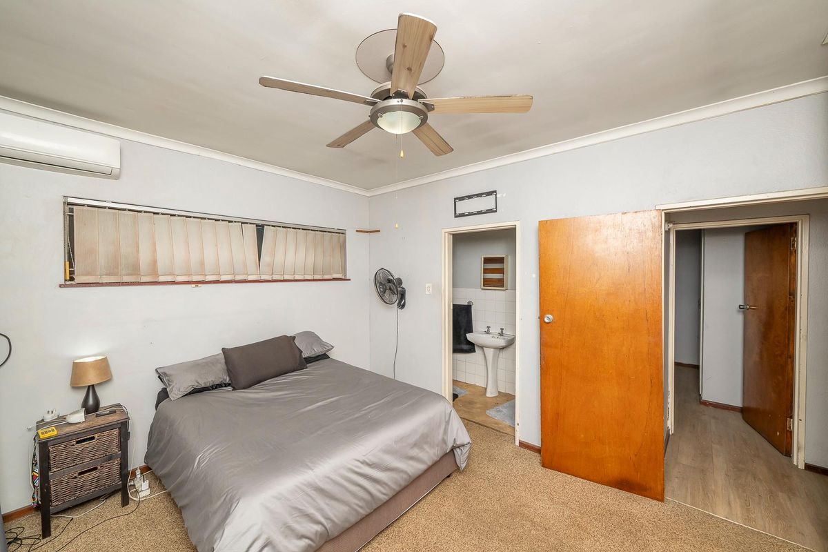 Lovely family home in quite neighborhood - Photo 2
