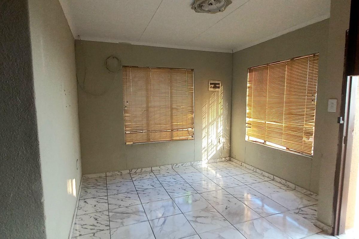 3 bedroom house available for rental immediately - Photo 2