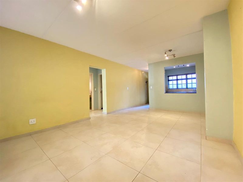 Apartment For Sale in Morningside, Sandton - Photo 7