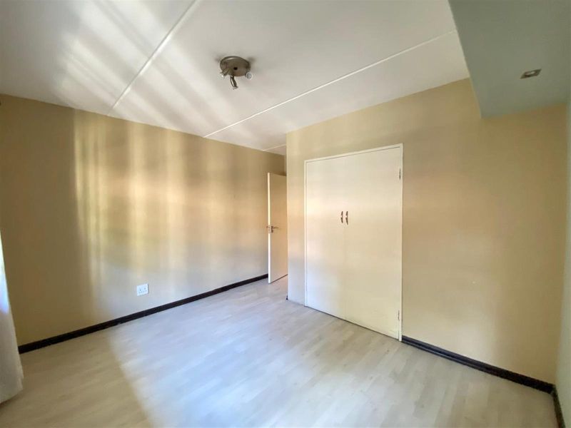 Apartment For Sale in Morningside, Sandton - Photo 5