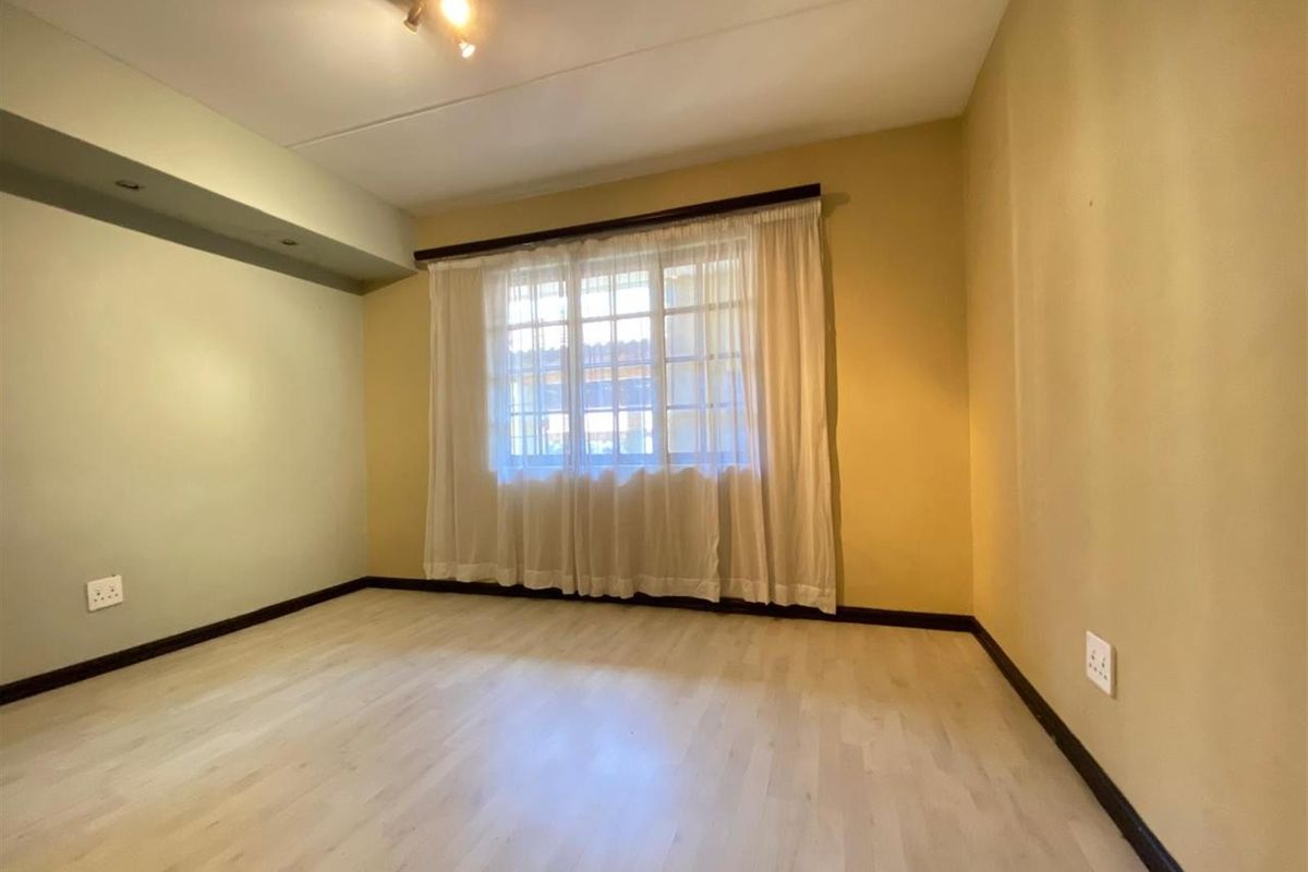 Apartment For Sale in Morningside, Sandton - Photo 4