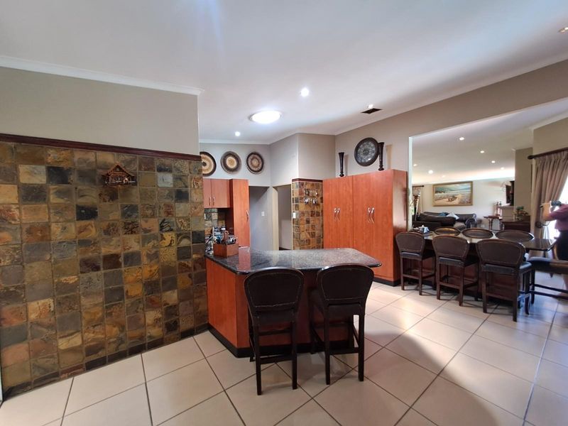 Business For Sale in Sinoville, Pretoria - Photo 3