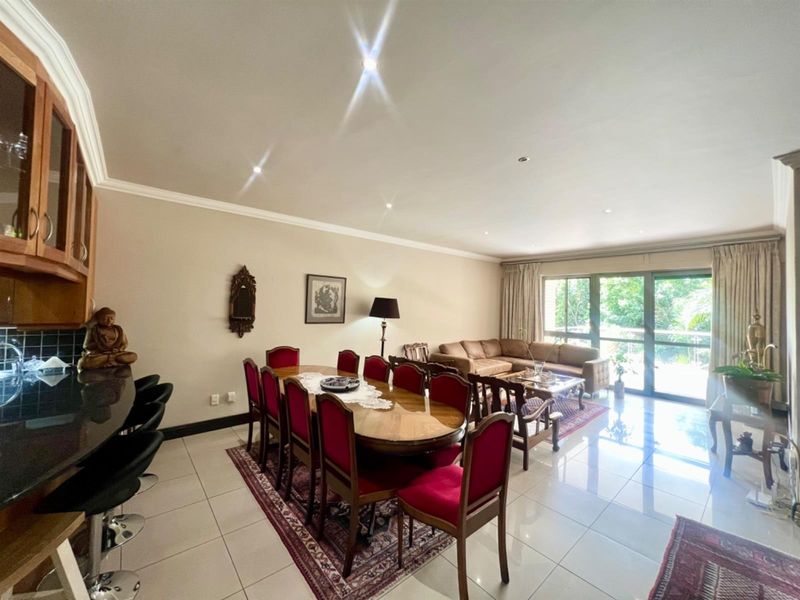 Elegant 3-Bedroom Apartment with Skyline Views, in Morningside. - Photo 3