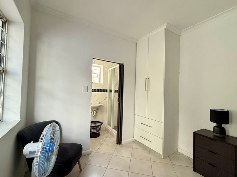 Fully Furnished Flatlet in Tijgerhof for min 12-month lease - Photo 7