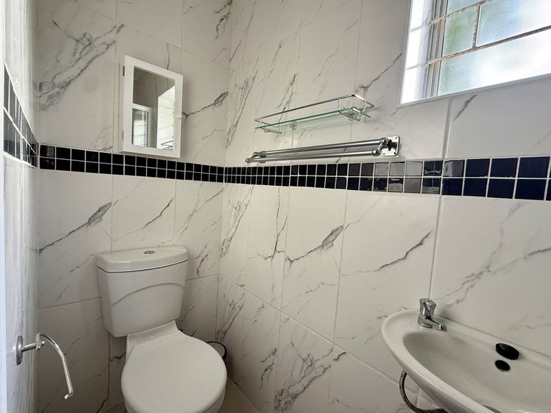 Fully Furnished Flatlet in Tijgerhof for min 12-month lease - Photo 10