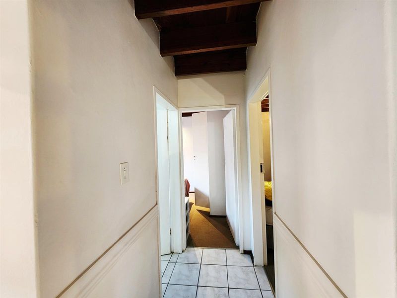 R1 490 000 - Beautiful property 3 bedroom 2 bathroom with 1 garage, entertainment area for sale - Photo 7