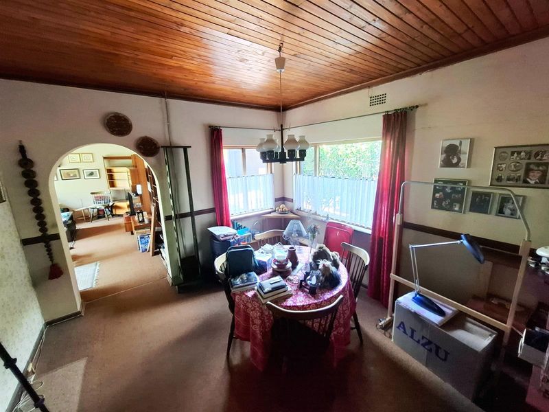 SOLE MANDATE - A HOME FILLED WITH SPACE, HEART and ENDLESS POTENTIAL IN KANONKOP - Photo 10