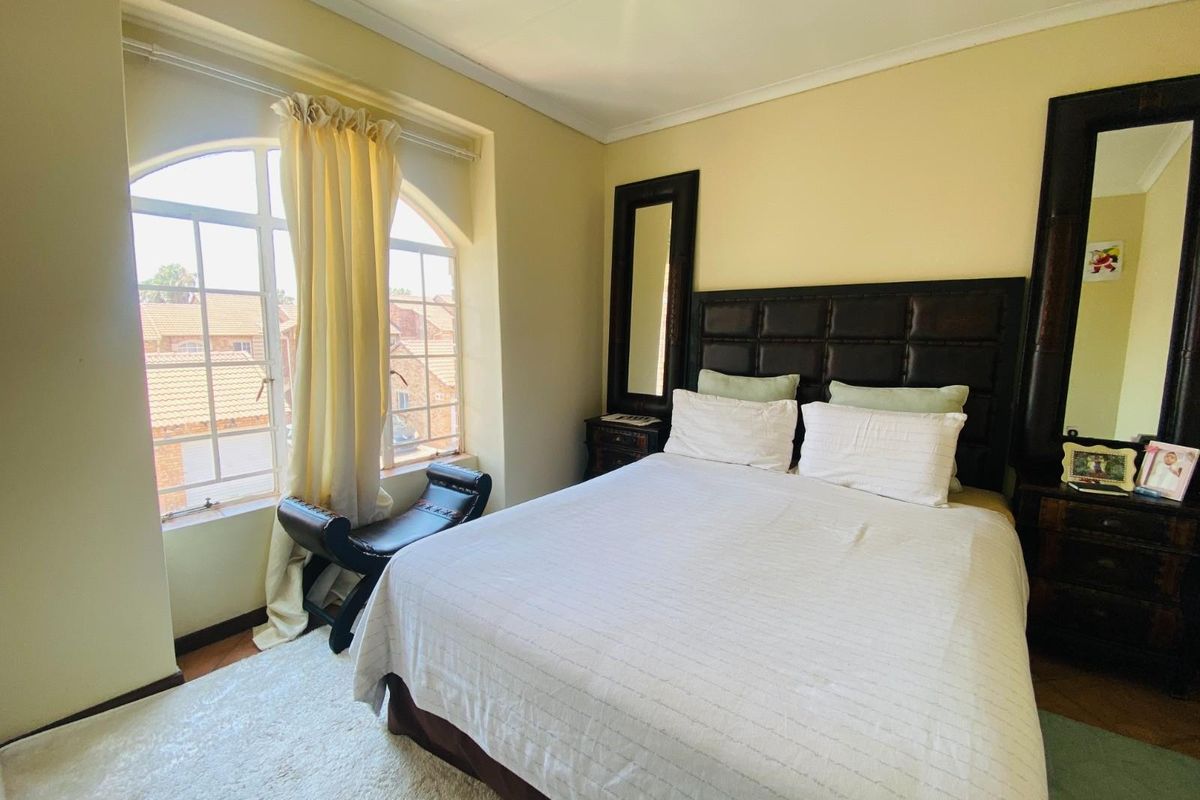 Apartment For Sale in Mooikloof Ridge, Pretoria - Photo 5