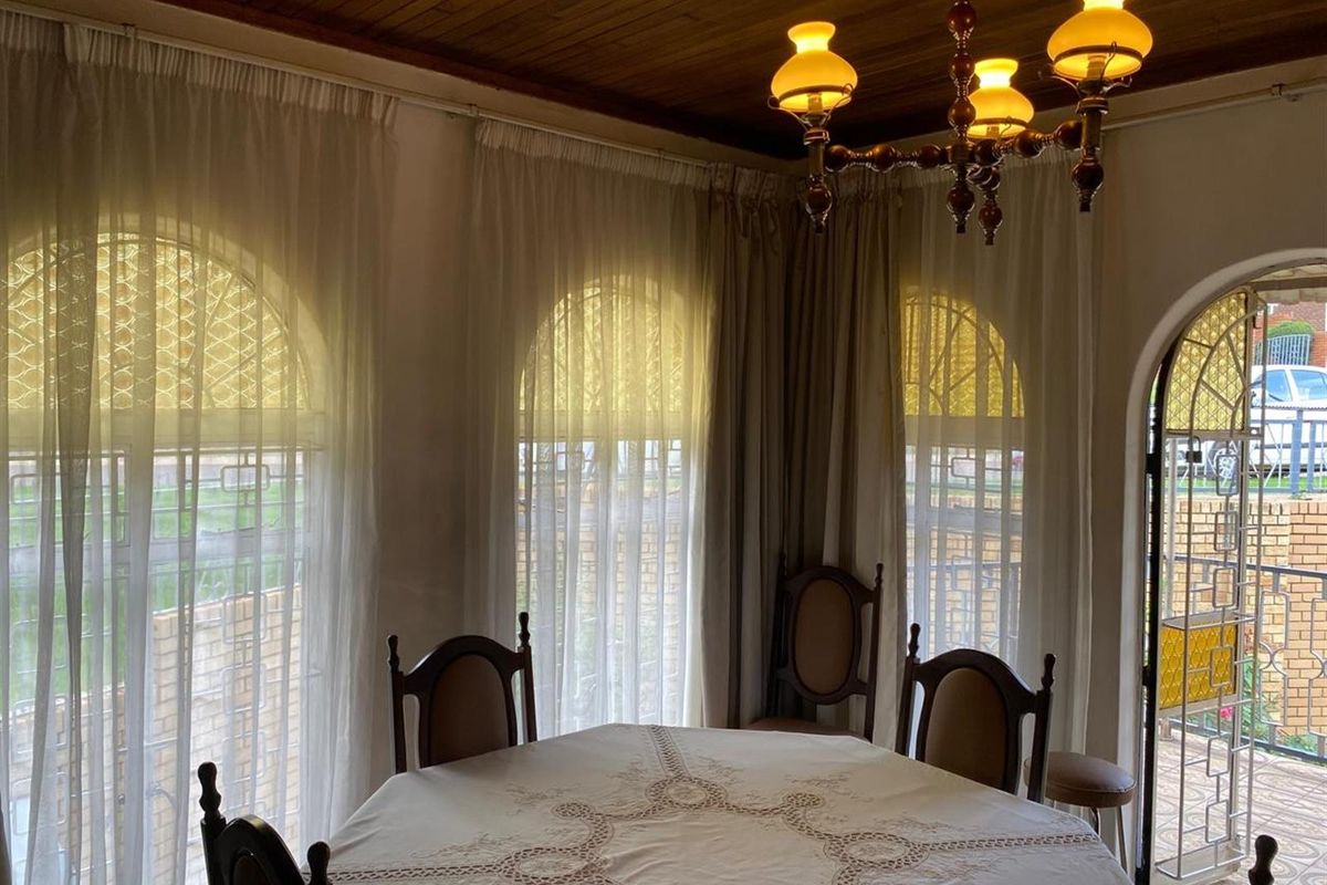 4 Bedroom House For Sale - Photo 3