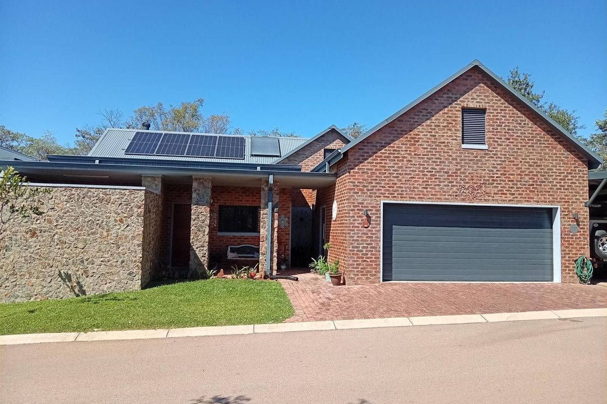 House For Sale in Negester Klein-Kariba, Bela Bela - Photo 2