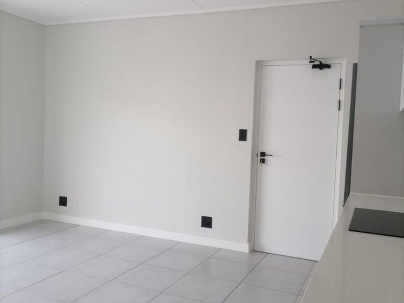 1 Bed,1 Bath apartment for rent in Kyalami - Photo 2